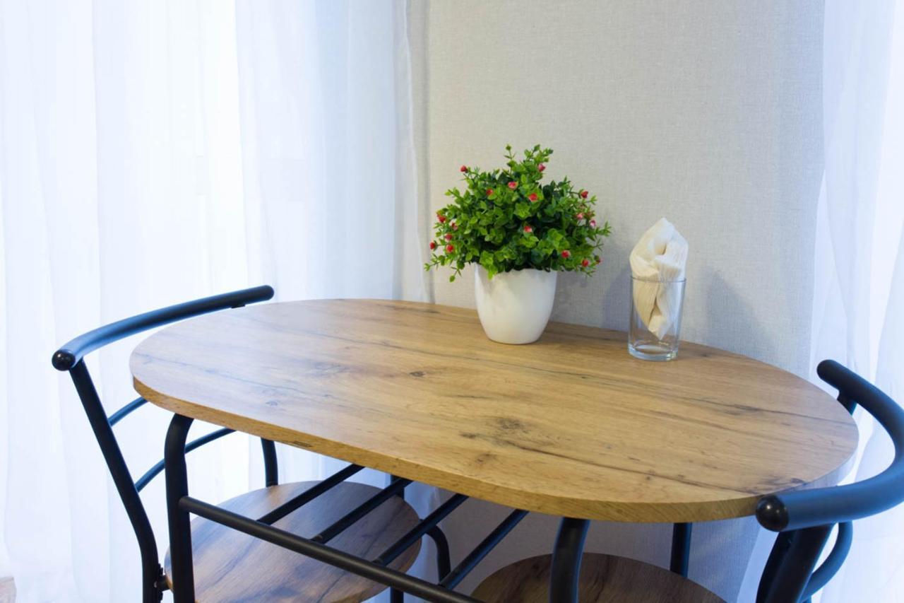 Cozy Studio In The City Center - Mykoly Khvylovoho Str 5-1 Kharkiv Exterior photo